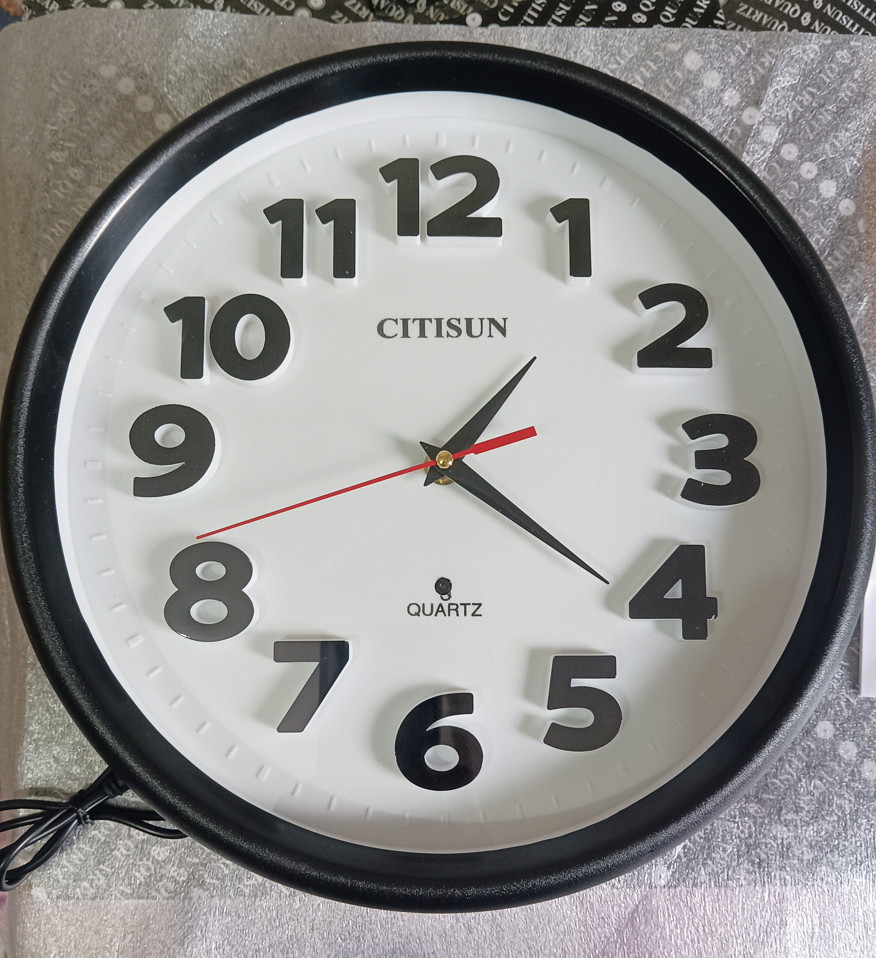 WC0-C5 Wall Clock Spy Camera