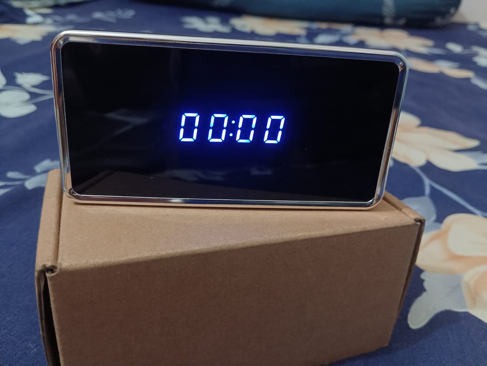 SC11A FHD Wi-Fi Digital Clock Camera